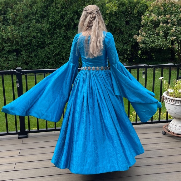 ✨🌙 Beautiful Medieval Renaissance Gown 🌙✨ - Picture 2 of 16
